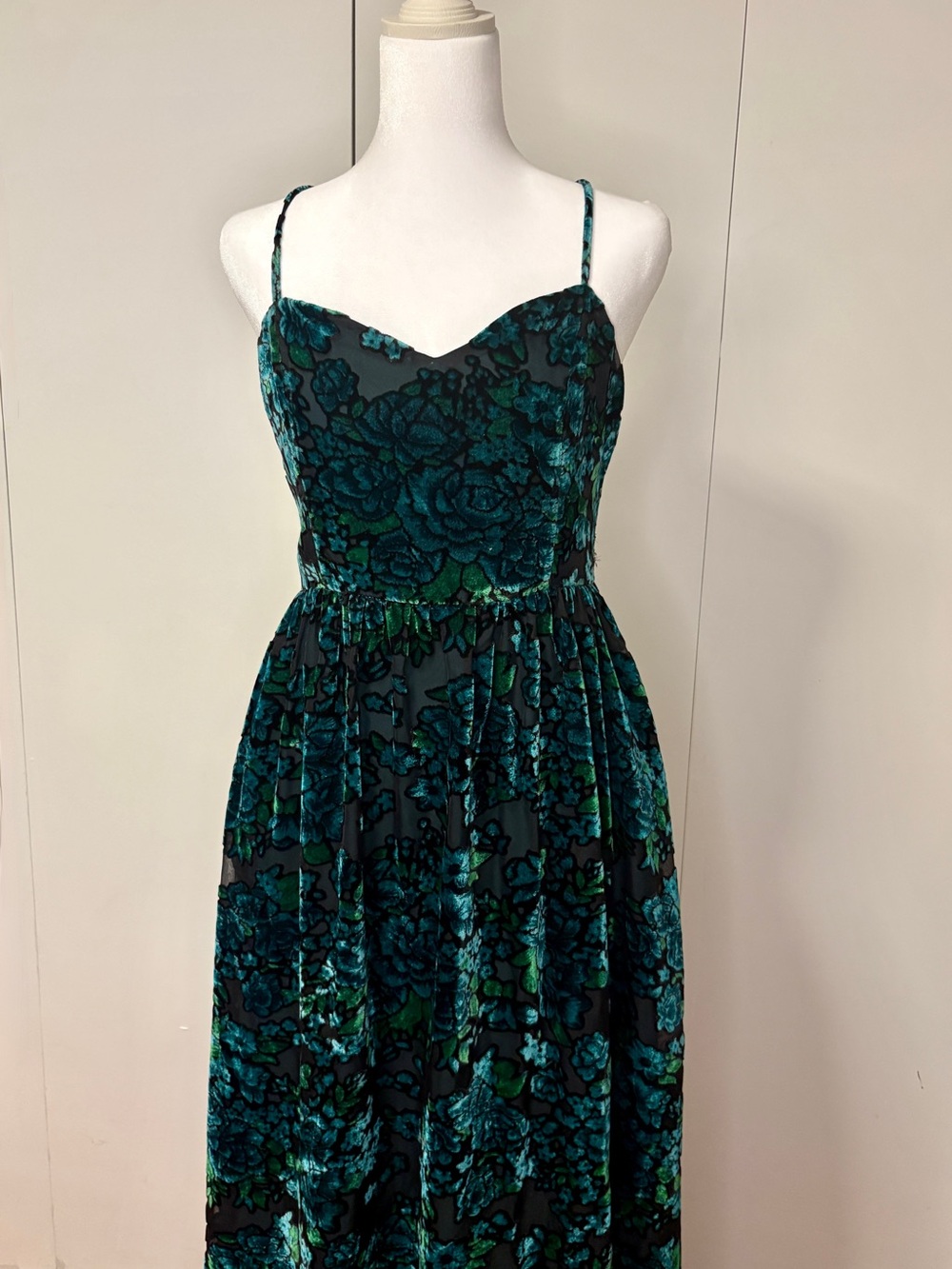 Lulu’s Floral Velvet Spaghetti Strap Long Dress